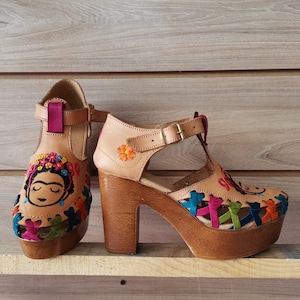 Mexican shoes - Leather huarache Sandals - Shoes Platform Heel - leather shoes - womens shoes - frida - Platform shoes - embroidered Shoes