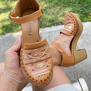Huarache sandalen vrouwen, leren schoenen, platformschoenen, Mexicaanse schoenen bruine kleur geweven schoenen vlecht - handgemaakte sandalen, Mexicaanse huaraches