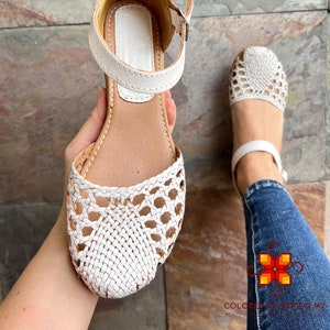 Leather sandals, Mexican Sandals with buckle, huarache sandals, lether huerache for women, mexican style, mexican shoes, handwoven sandals