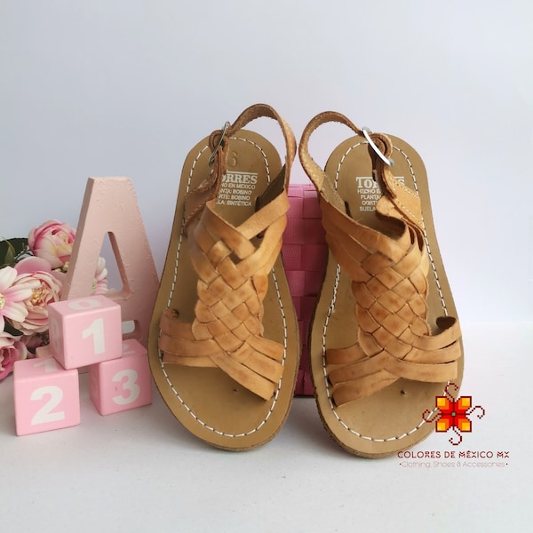 Girls sandals - Mexican shoes for girl - girls huarache sandals - leather sandals - Huaraches for babies and toddlers - braided hummingbird