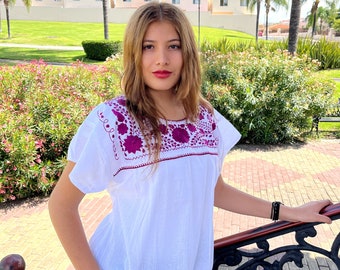 Angel Huipil ~Chiapas Blouse ~ Flower Shirt ~ Mexican Shirt ~ Ethnic Floral Shirt ~ Womens Shirt ~ Boho ~ Embroidered Shirt  Handmade Shirt
