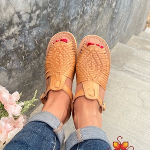 Huarache sandals, Leather sandals, Mexican Huarache Sandals, Mexican sandals, womens shoes, flat shoes, summer shoes, casual shoes