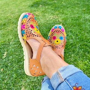 Huarache Sandal Leather Platform - Huarache sandals women - Mexican Boho shoes - embroidered Shoes - leather sandals for women - All Sizes