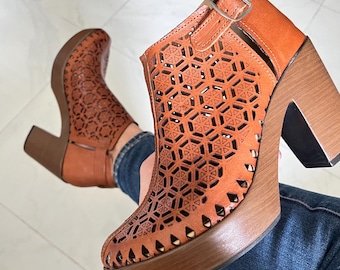 Leather boots Platform Heel - Mexican Ankle boots - Womens boots - handmade boots - original boots - beautiful boots - mexican boots