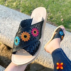 Huarache sandals women - Mexican sandals - Leather Mexican Shoes - leather sandals - Mexican Style - huarache flip flops - mexican huarache