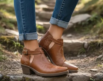 Frank & Oak Italian Leather Lace-up Ankle Boots in Black  display picture 2