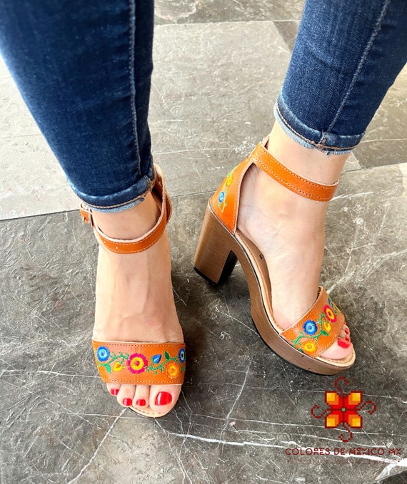 Mexican Platform shoes - huarache sandals - Mexican shoes, Boho sandals, leather shoes, mexican shoes, elegant, Handmade shoes, womens shoes