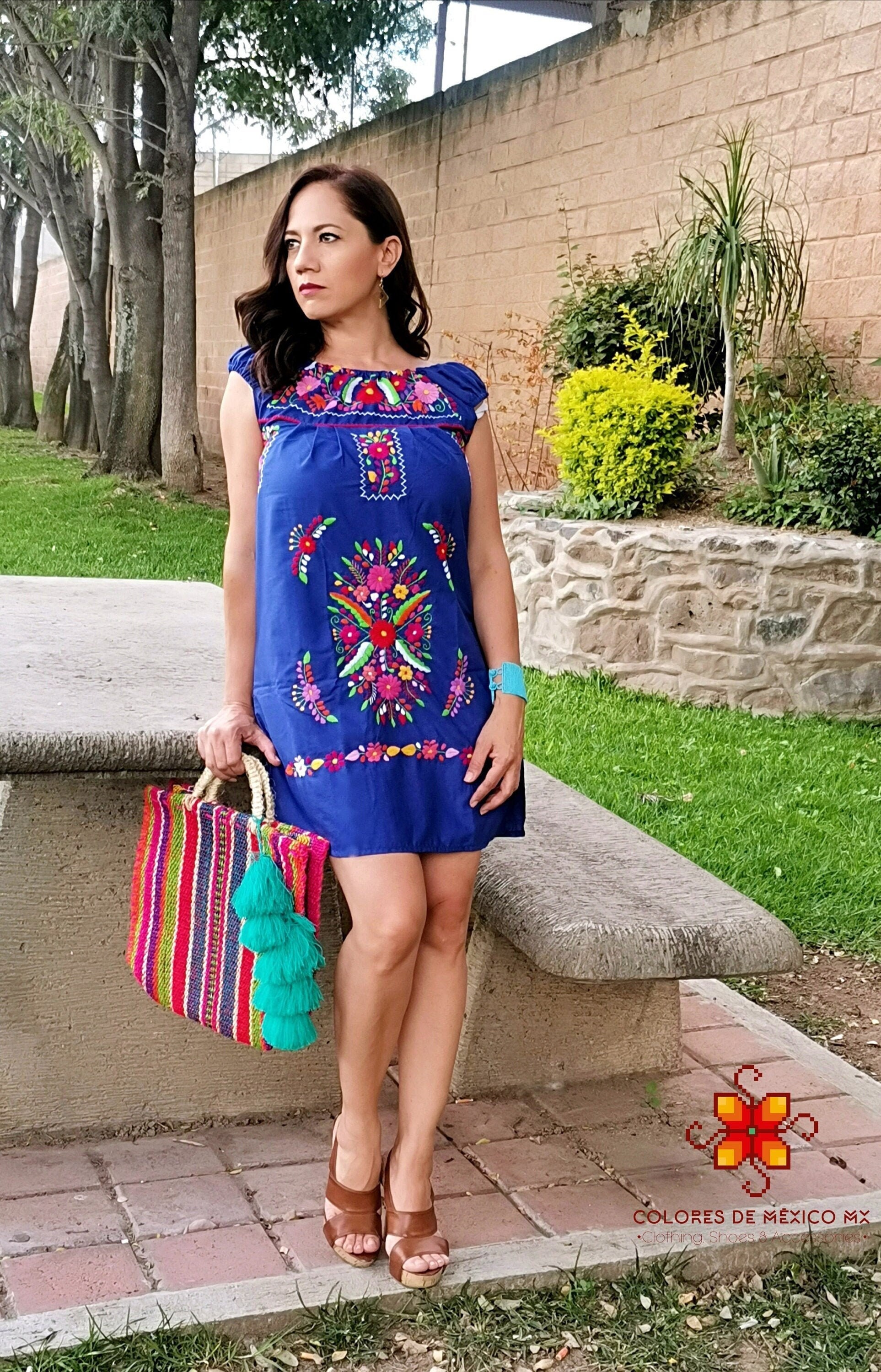 伝統的なメキシコのドレス - 手作りのメキシコのドレスアップ