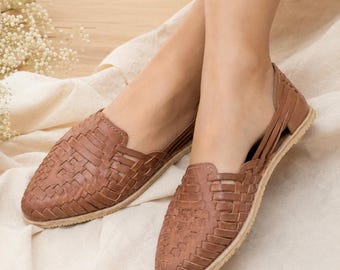 Sandálias Huarache femininas - Huarache mexicana - sandálias de couro - calçados femininos - calçados mexicanos - calçados confortáveis - Huarache de couro para mulheres