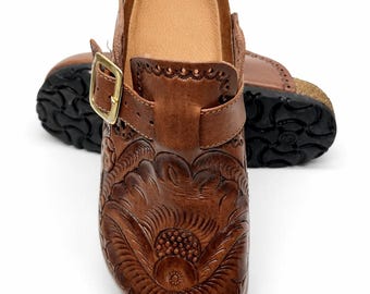 Handmade Leather Clog Mule With Adjustable Buckle  display picture 3