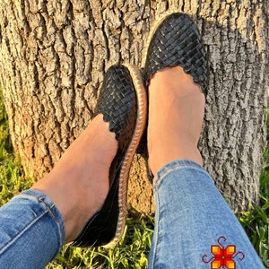 Platform shoes, womens shoes woven with natural leather, comfortable mexican huarache, huarache sandals women