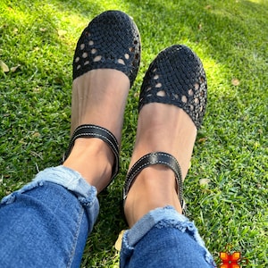 Mexican Leather Sandals with Ankle Strap for Women, Leather Huarache sandals - Mexican Boho Women Shoes - lether sandals - mexican shoes