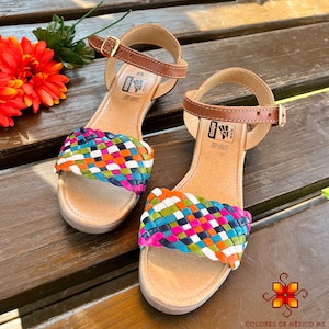 Huarache Sandal, Leather sandals - colorful sandal - Mexican shoes - Women Shoes with buckle - lether huerache for women - mexican style