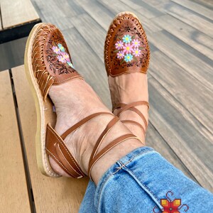 Greek Shoes Huarache sandals women, Mexican Women Shoes, leather shoes, leather sandals for women, Leather huarache sandal, summer sandals