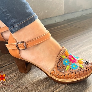 Leather Shoes, Platform shoes for womens, huarache sandals, Mexican shoes, embroidered shoes, sandals handmade, huarache sandals women image 1