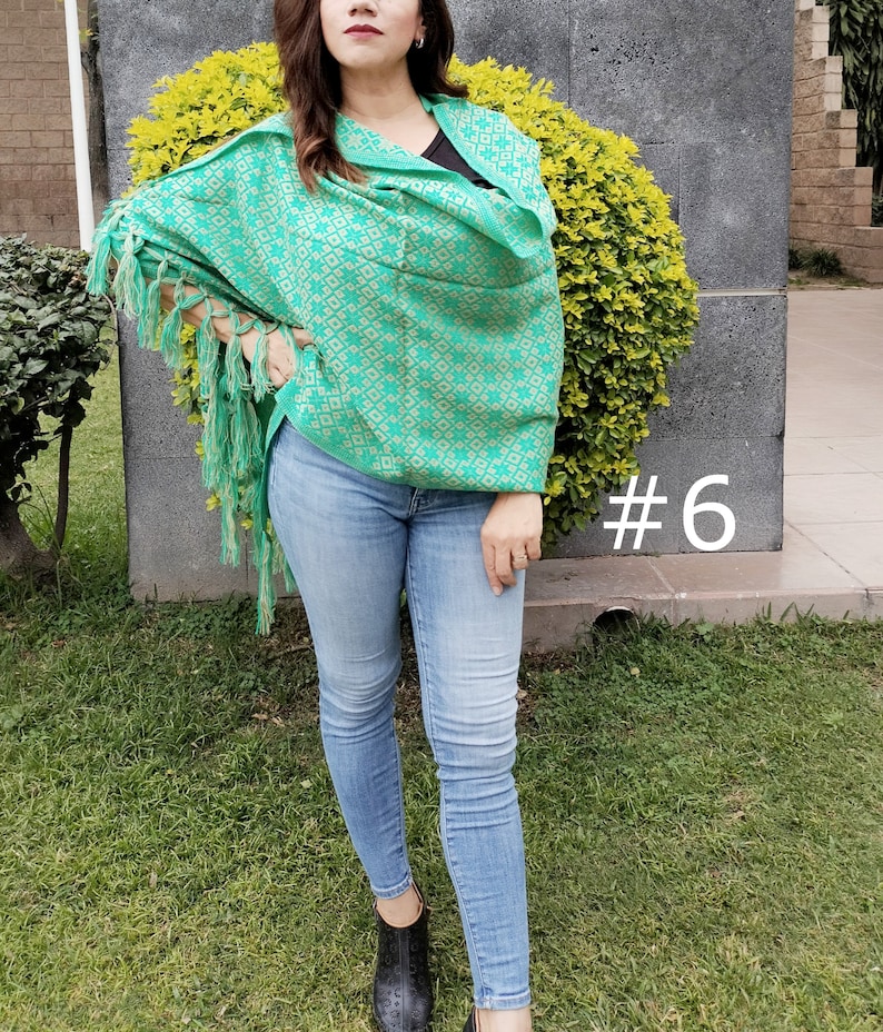 Mexican Shawl 85% Articela, 15% Polyester Green 600430 main image 0