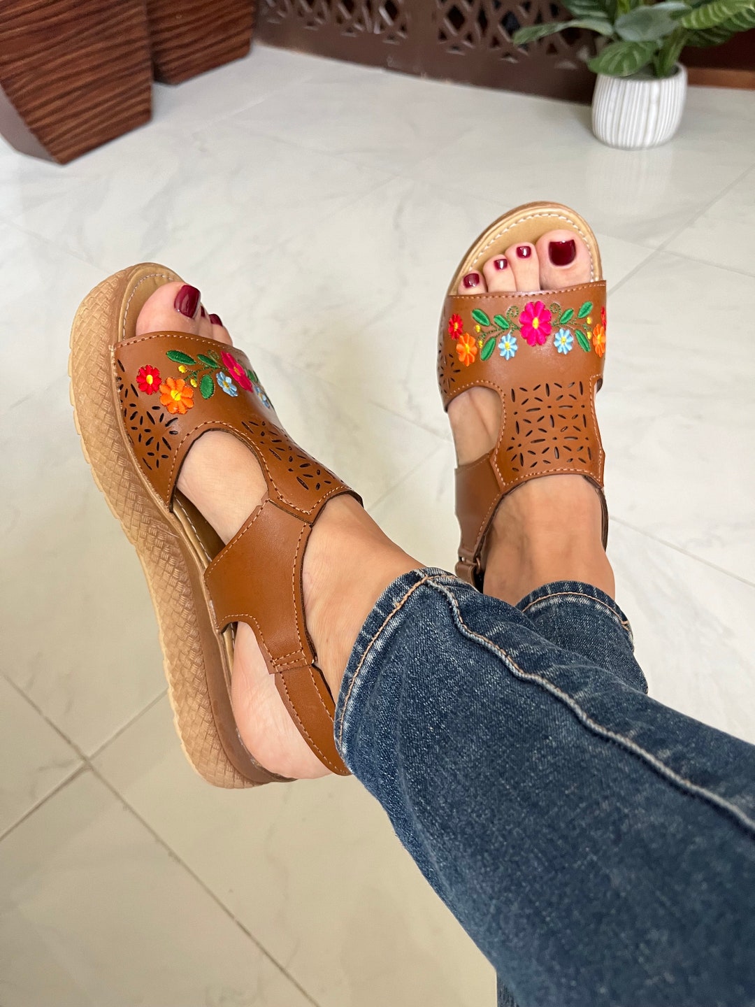Mexican Artisanal Sandals Leather Walnut 604018