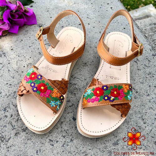 huaraches sandals