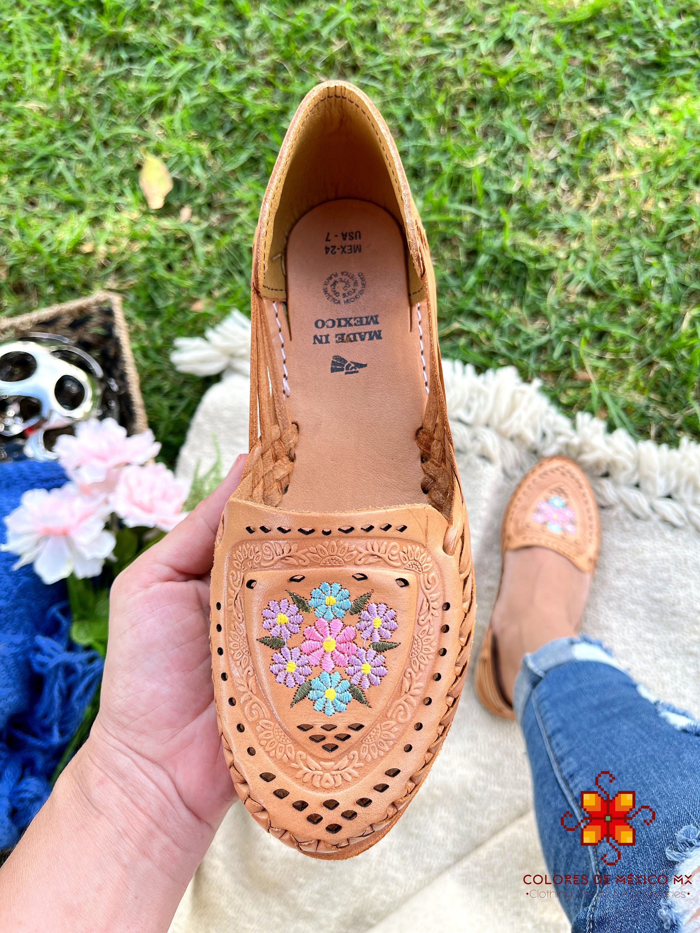 Huarache sandals shoes embroidered flowers Mexican - Etsy México