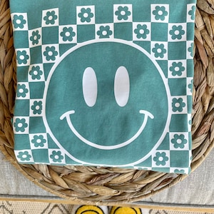 Smiley Face Shirt, Happy Face Shirt, Smiley Tee, Retro Smile Shirt, Aesthetic Shirt, Smile Face T-shirt, Checkerboard Tee, Checkered Shirt