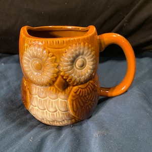 Caneca coruja de grés vintage de 16 onças