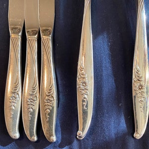 Vintage 1958 Magic Moment By Oneida piatto d'argento che serve/posate stock aperto assortito