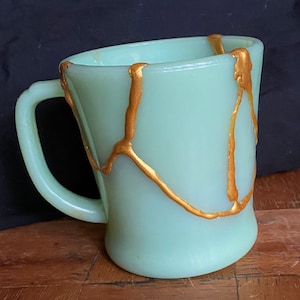 Fire King Vintage Jadeite Kintsugi detail D handle mug