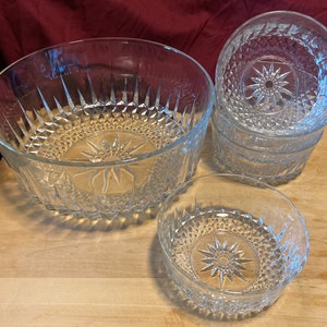 Vintage Diamant 9 inch slakom set met (4) kommen van Cristal D&#39;Arques-Durand Arcoroc Frankrijk