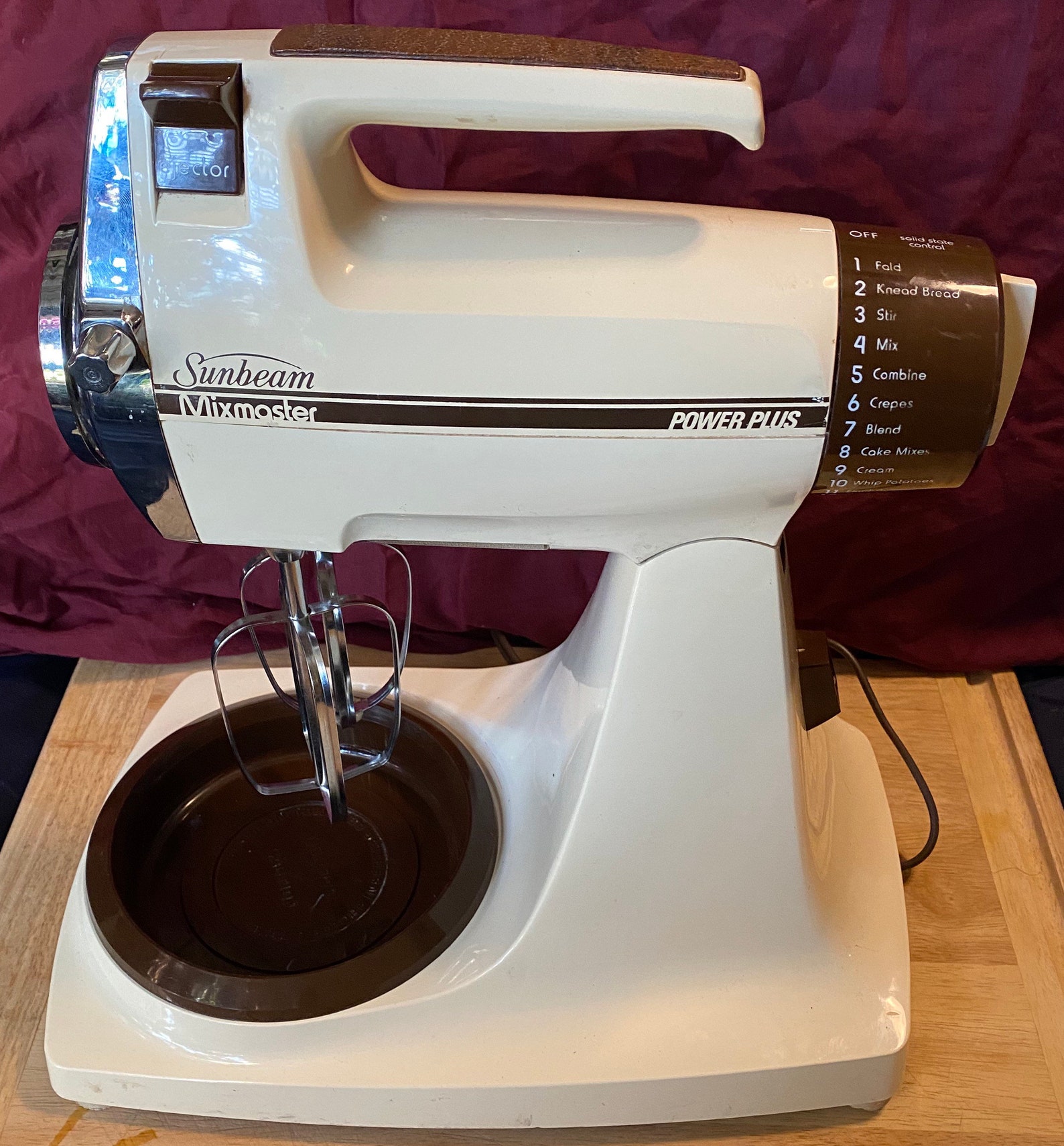 Vintage Sunbeam Mixmaster Power Plus 12 Speed Mixer With Small Etsy
