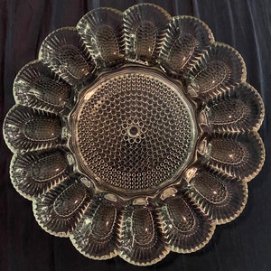 Vintage Indiana Glass 11 inch round clear hobnail egg plate