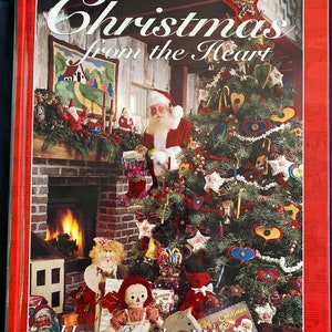 Vintage Better Homes and Gardens Christmas from the Heart hardcover guide for Christmas