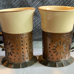 Vintage Village by Pfaltzgraff  8 ounce stoneware mugs with solid copper base set of (2)