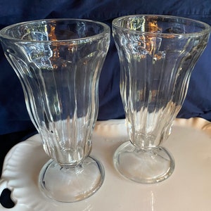 Vintage Libbey  7 inch Sundae/Parfait glasses set of (2)