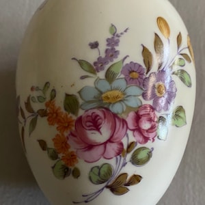 Vintage Lefton China egg trinket box