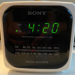 Vintage Sony Dream Machine AM/FM radio digitale wekker model ICF-C122