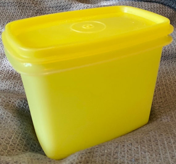 Tupperware シェルフセーバーデリキーパー12リットルキーパースプーン4