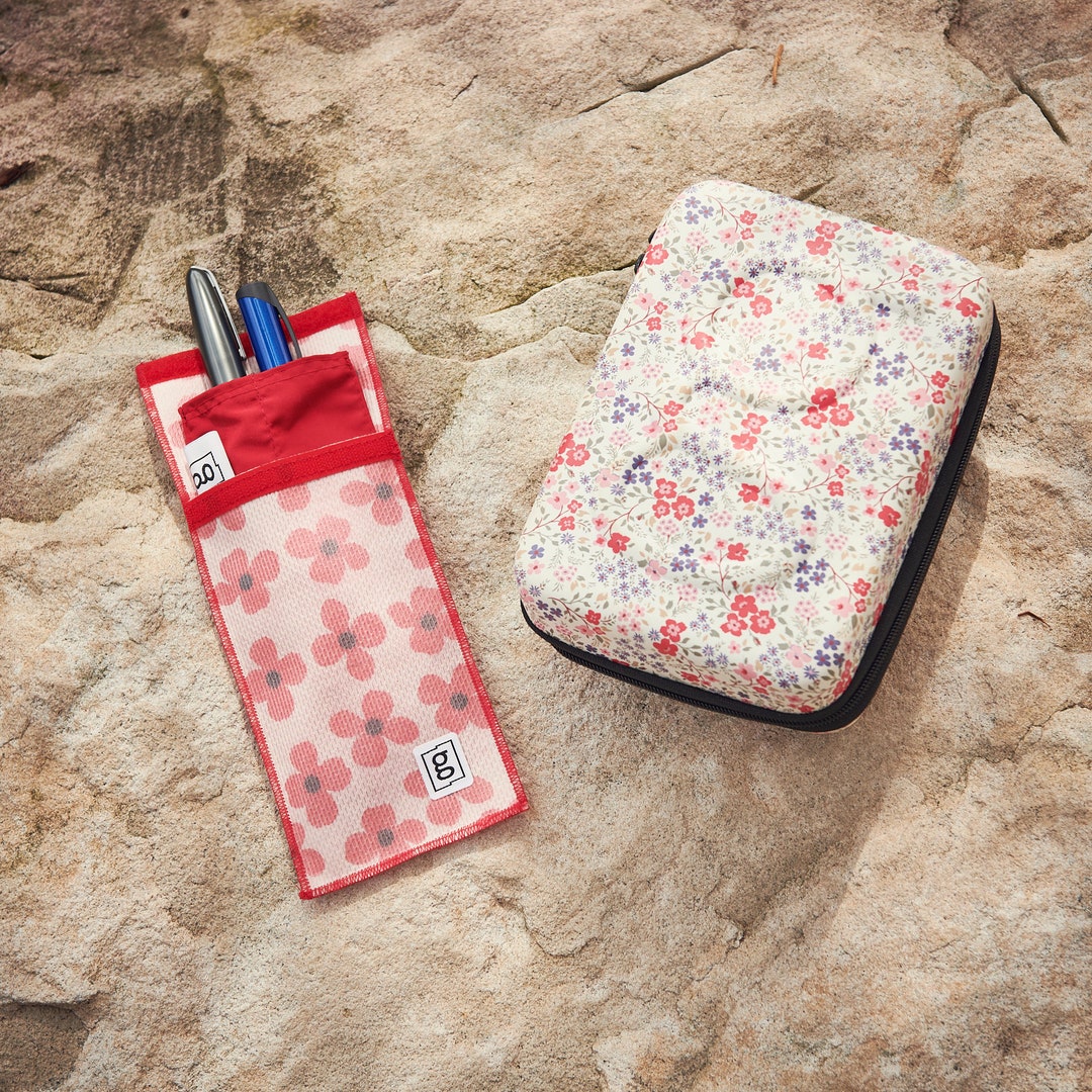 Glucology Diabetes Travel Bundle floral Edition Travel Case and Duo Pen