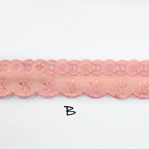 Eyelet Trim, Embroidery Lace Ribbon Trim, Fabric trim, Scalloped Edge Trim, White Salmon, by the yard, Junk Journal, Sewing, Scrapbook