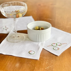 Olive Cocktail Servietten, Hand bestickt Stoffservietten, Gastgeschenk, Barwagen