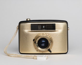 Pentacon Penti 2 (Welta Penti) FILM TESTED MINT vintage half-frame film camera in gold with good lens