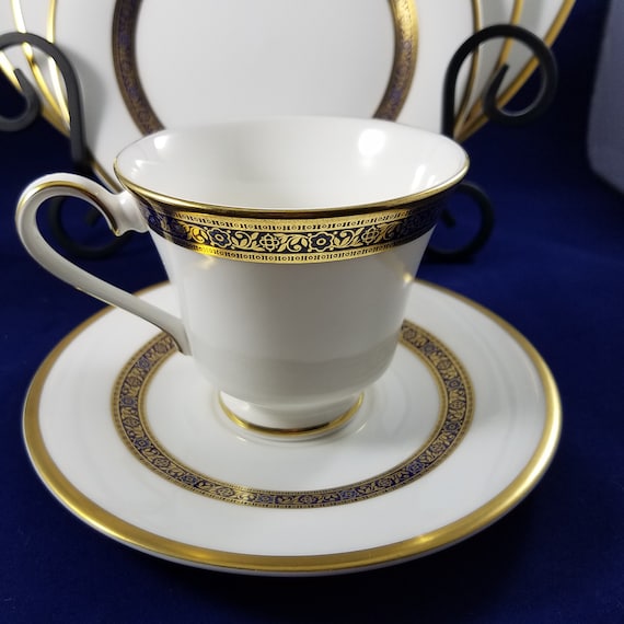 Royal Doulton Harlow Bone China - Etsy