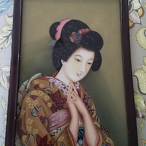 Vintage Chinese Reverse Painting of Geisha