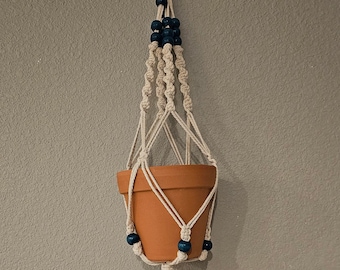 Handmade Macramé Plant Hanger - Boho Chic Macramé Hanging Planter