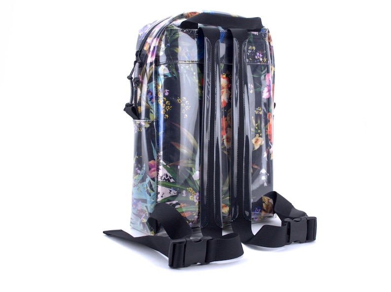 Transparent backpack whit printed inner