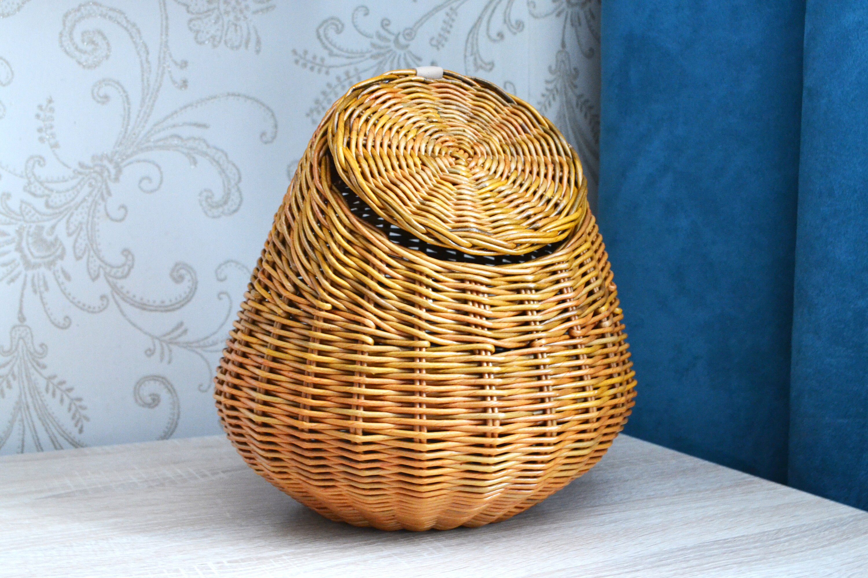 Wicker basket with lid. Onion storage basket. The vegetable Etsy