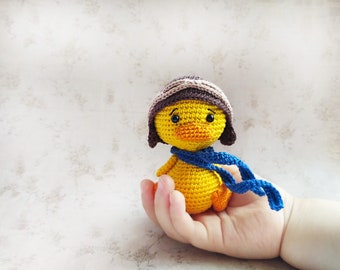 Crochet duck desk cute toy - Kawaii plush gift for pilots