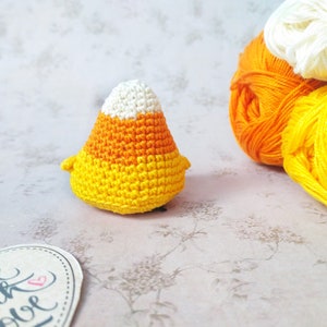 Candy Corn Halloween Crochet Pattern - Cute Halloween Amigurumi Desk ...