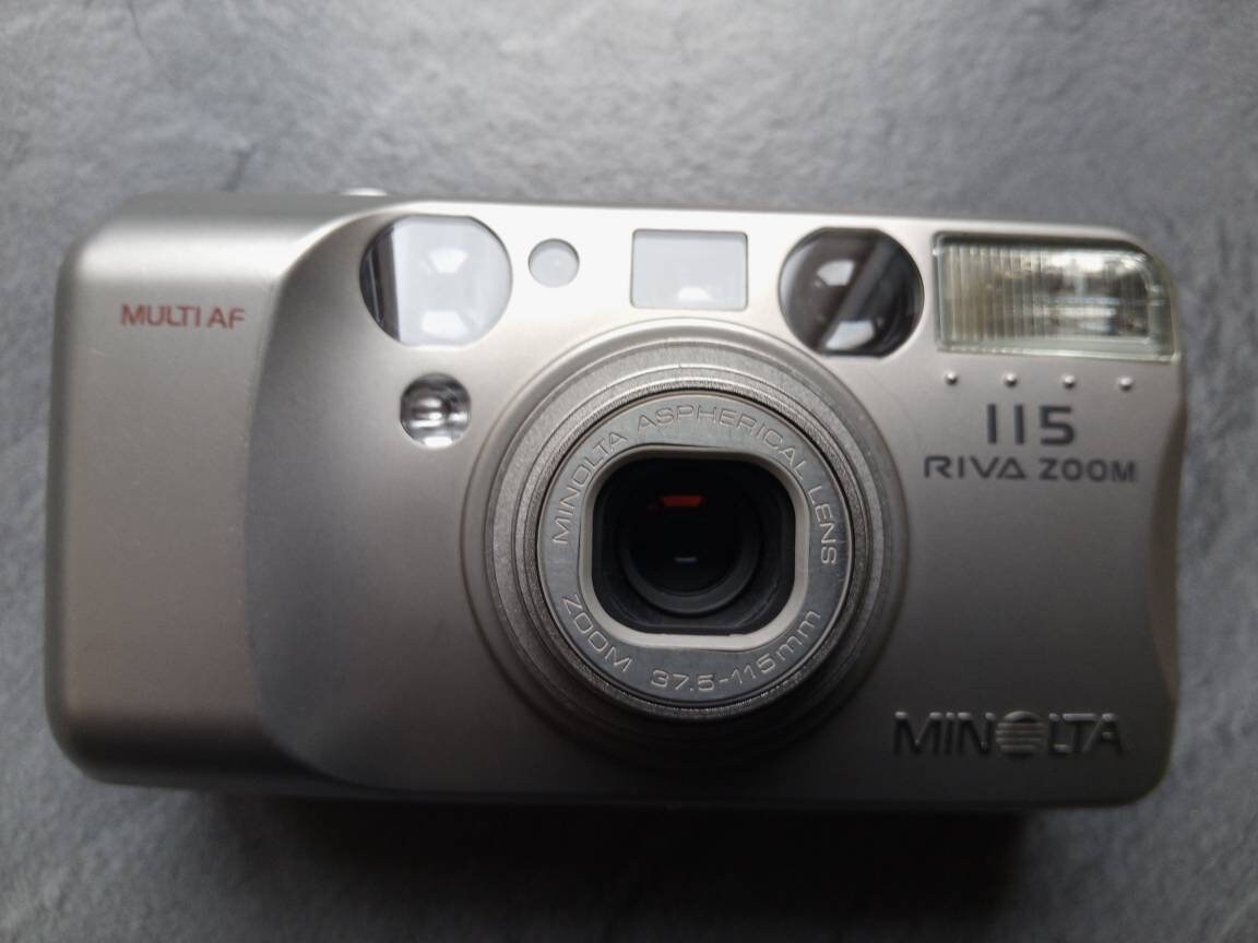 Minolta Riva 115 Zoom a fantastic super compact... - Depop