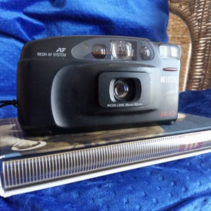 Ricoh FF-10 point and shoot film compact