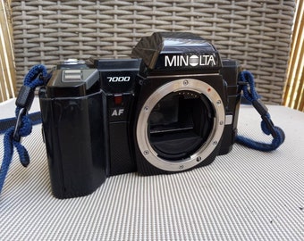 Minolta 7000 SLR camera